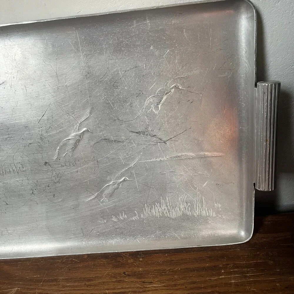 VTG Wendell August Forge Hammered Aluminum Serving Tray Flying Ducks Geese Birds